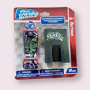 Turbo Wheels Extreme Skateboard Fingerboard & Accessory